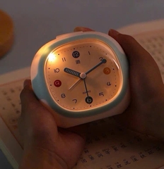 Đồng Hồ Báo Thức + Pin Đủ Mẫu 16242