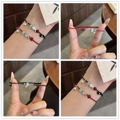 Vòng Tay Dây Chỉ Rút Hình Cá 16273