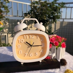 Đồng Hồ Chuông Báo Thức Hình Vuông Xinh 13976