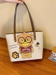 Túi Da Đeo Vai Hoạ Tiết Gấu Thời Trang 13908