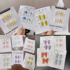 Bộ 10 Móng Tay Thiết Kế Đính Charm Gồm Keo+Dũa