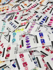 Bộ 10 Móng Tay Thiết Kế Đính Charm Gồm Keo+Dũa