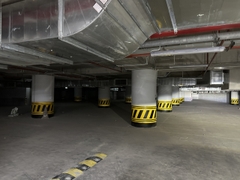 Lắp đặt thi công gờ giảm tốc, chặn lùi cao su, ốp cột cao su tầng hầm