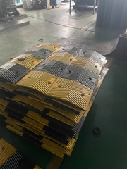 Gờ Giảm Tốc Cao Su 1000x300x40mm