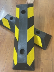 Chặn Lùi Cao Su 550x150x100mm