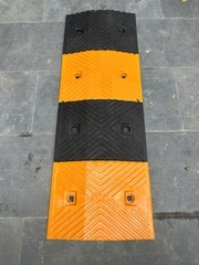 Gờ Giảm Tốc Cao Su Nhựa