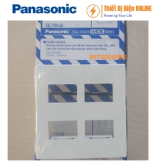 Mặt 4 thiết bị Panasonic WEV68040SW Wide