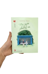 Hai Người Đến Từ Phương Xa
