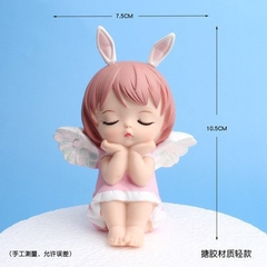 Bé chống cằm