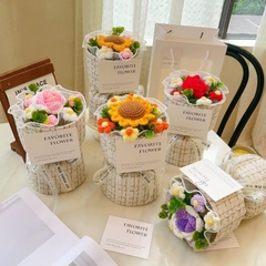 Quà tặng bó hoa len mini vải dạ Tweed kèm túi đựng và đèn nháy tặng sinh nhật, tặng người yêu