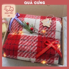 Set quà Khăn choàng cổ ấm áp, xinh xắn làm tặng người yêu, tặng bạn bè