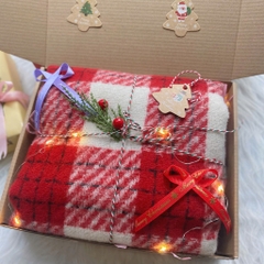 Set quà Khăn choàng cổ ấm áp, xinh xắn làm tặng người yêu, tặng bạn bè