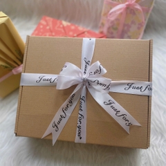 Set quà Khăn choàng cổ ấm áp, xinh xắn làm tặng người yêu, tặng bạn bè