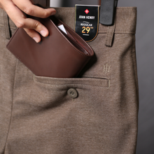 Quần Short Nam Khaki Trên Gối