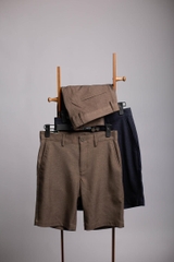 Quần Short Nam Khaki Trên Gối