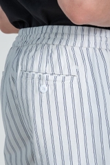 Quần Short Nam Khaki Trên Gối