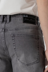 Quần Short Nam Khaki Trên Gối