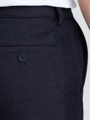 Quần Short Nam Khaki Trên Gối