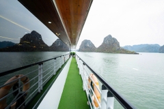 DU THUYỀN VERA CRUISE - THAM QUAN VỊNH HẠ LONG TRONG NGÀY