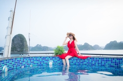 DU THUYỀN VERA CRUISE - THAM QUAN VỊNH HẠ LONG TRONG NGÀY