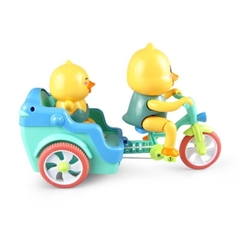 Đồ Chơi Vịt Vàng Đạp Xe, Có Nhạc Vui Nhộn Bánh Xe Phát Đèn Sáng, Nhựa An Toàn Cho Bé (Sử Dụng Pin)- POPIKIDS
