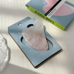 Đá Mát-xa Sephora Gua Sha Quartz Rose