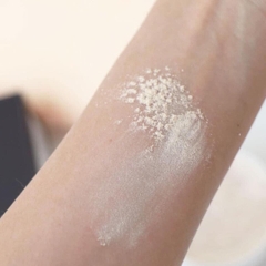 Phấn Phủ Laura Mercier Divinely Flawless Translucent Loose Setting Powder & Puff