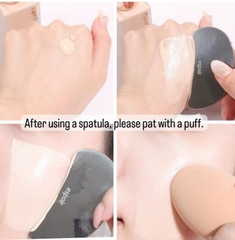 Dụng Cụ Tán Kem Nền Espoir Makeup Spatula