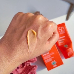 Kem Chống Nắng Đều Màu SVR Sun Secure Blur SPF50+ 50ml