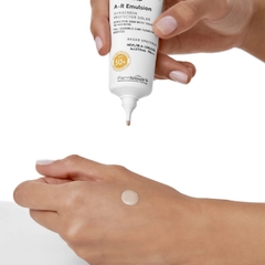 Kem Chống Nắng Heliocare 360 MD A-R Emulsion Sunscreen 50ml