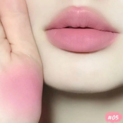 Son Kẻ Môi Dasique Mood Blur Lip Pencil 0.9g