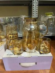 Bộ bình kèm 6 cốc thủy tinh sang trọng mã 111 có màu vàng ,đen hiện đại có hộp đựng làm quà tặng và nhiều mẫu đẹp