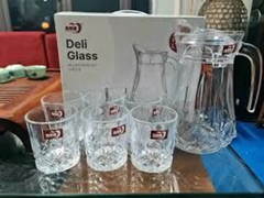 Bộ bình + 6 cốc thủy tinh Deli