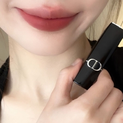 Son Dior Rouge Velvet #720 Icone 1.5g – Sắc Đỏ Hồng Đất Thanh Lịch, Chất Lì Mịn Như Nhung