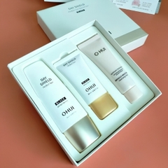 Set 3 Món Kem Chống Nắng OHUI Day Shield Perfect Sun Black SPF50+/PA+++ – Bảo Vệ Da, Dưỡng Ẩm Và Hỗ Trợ Làm Đẹp Da