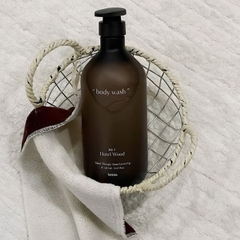 [Hàng Công Ty] Sữa Tắm HETRAS Hotel Therapy Perfume Body Wash Hotel Wood 1.013L #07 – Hương Gỗ Sang Trọng
