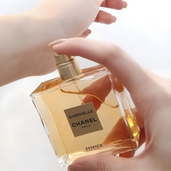 Vial Nước Hoa Chanel Gabrielle Essence 1.5ml Chính Hãng | Hương Hoa Trắng Thanh Lịch, Nữ Tính & Quyến Rũ