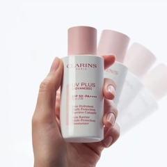 Kem Chống Nắng Clarins UV Plus Rosy Glow SPF50/PA++++ 50ml - Nâng Tone Hồng Tự Nhiên, Bảo Vệ Da Toàn Diện