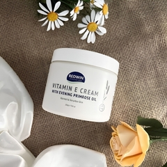 Kem Dưỡng Da Redwin Vitamin E Cream 330g – Dưỡng Ẩm, Làm Mềm Da Và Hỗ Trợ Cải Thiện Da Khô Ráp