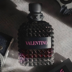 [Vial] Nước Hoa Valentino Uomo Born In Roma Intense EDP 1.2ml – Nam Tính, Lịch Lãm & Cuốn Hút