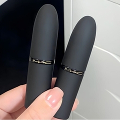 Son MAC Powder Kiss Lipstick #912 Taken Nude 3g – Son Lì Mờ Hazy Matte Màu Đỏ Beige Ấm Thời Thượng