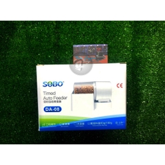 Máy cho ăn tự động hồ cá chạy pin SOBO DA-08
