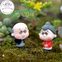 Mô Hình Cặp Đôi Ông Bà Mini (ZC-12) - Tiểu Cảnh Trang Trí Chậu Sen đá, Hồ Cá, Bonsai, Terrarium