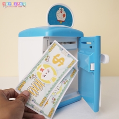 YHD3002  HỘP MÁY RÚT TIỀN ATM PIN DOREMON, MÈO KITTY (VÂN TAY)   YHD-3002 - DOREMON