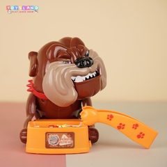 6689  HỘP CHÓ MẶT XỆ PIN CANH XƯƠNG, CẮN TAY