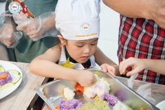 CHĂM SÓC SỨC KHỎE THỂ CHẤT VÀ TINH THẦN CỦA TRẺ: HÀNH TRÌNH BẮT ĐẦU TỪ GIAN BẾP NHỎ
