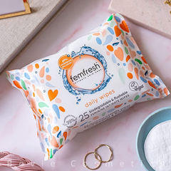 Khăn ướt vệ sinh vùng kín cao cấp cho da nhạy cảm Femfresh  25 tờ