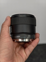 Sony E 11mm F1.8 likenew