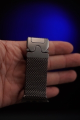 Apple Watch Ultra 2 + Titanium Milanese Loop (likenew fullbox, bh 6/2026)