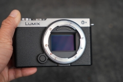 Panasonic Lumix S9 ( Silver) likenew fullbox